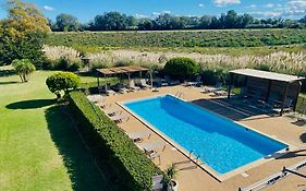 Hotel Le Mas Des Ponts D'Arles